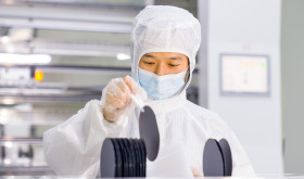 A worker makes and tests semiconductor power device chip products at a workshop of a microelectronics company in Binhai New Area, Hai 'an City, East China's Jiangsu Province, March 23, 2023. 